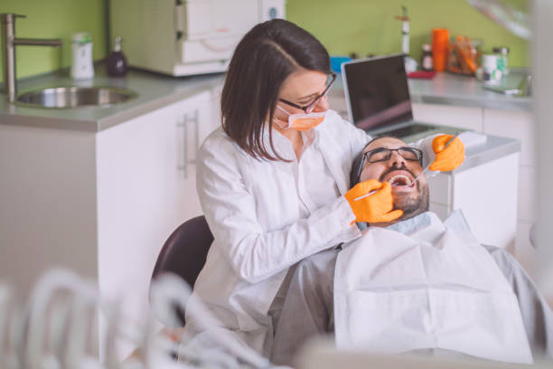 Best Cracked Tooth Emergency Dentist  in Sharon Center, OH